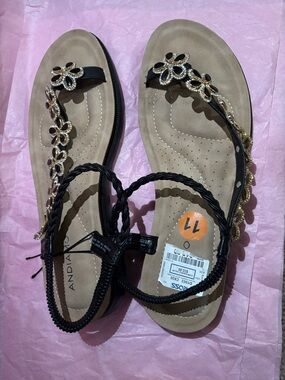 Black Floral Jeweled T-Strap Sandals - Andiamo